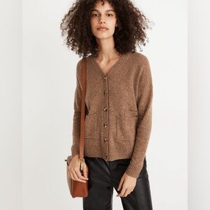 Madewell Donegal (Re)sourced Cashmere Ex-Boyfriend Cardigan Sweater